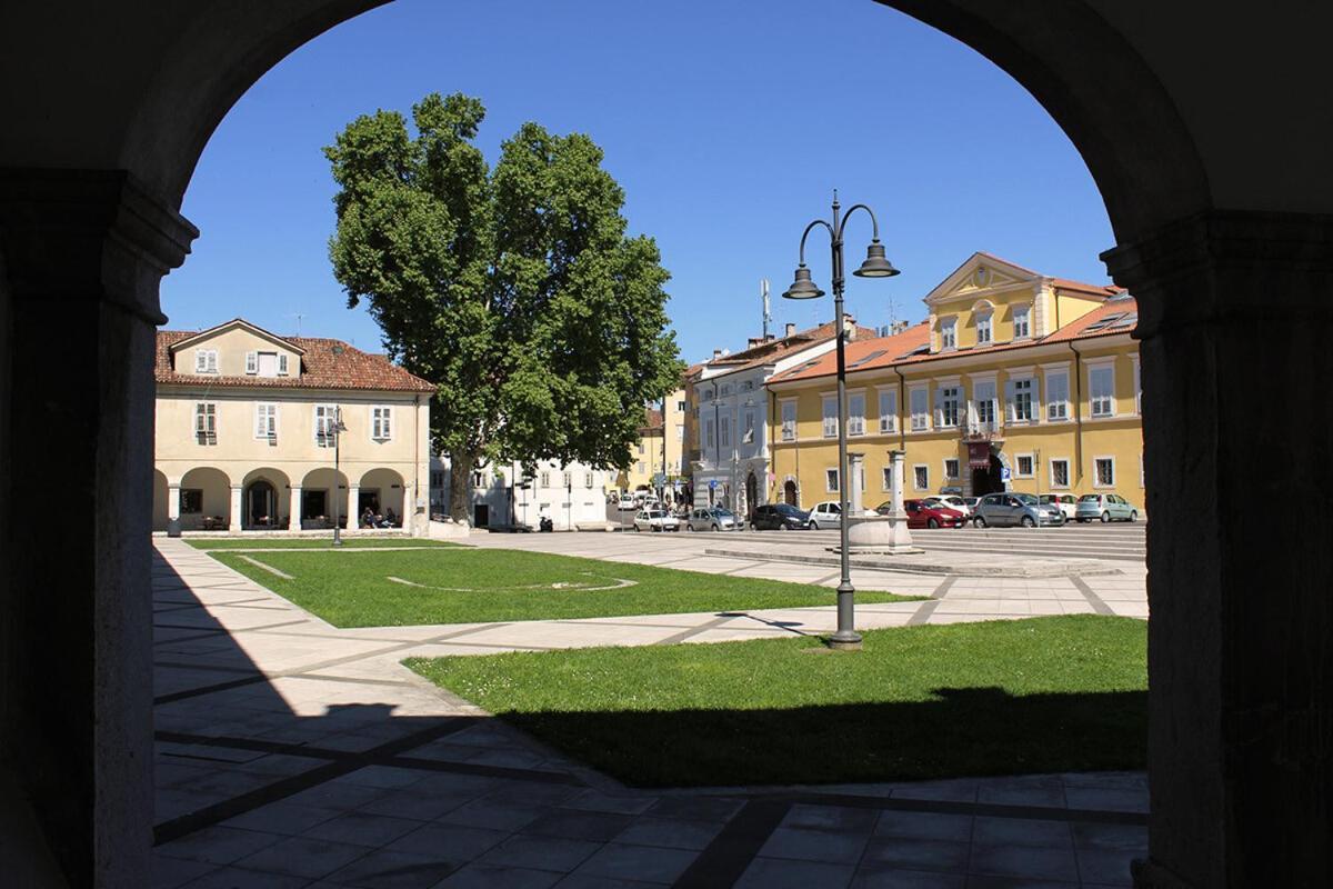Gorizia Holiday Inn Rastello Suite Exterior foto
