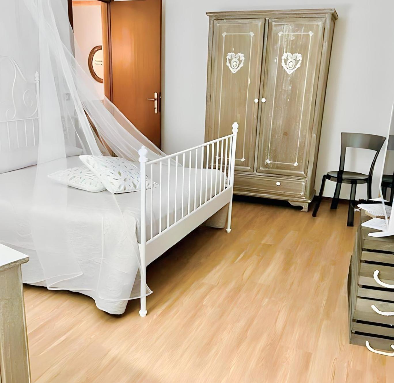 Gorizia Holiday Inn Rastello Suite Exterior foto